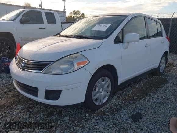 ✅ 2011 Nissan Versa S • VIN: 3N1BC1CP8BL513181 • Lot: 43887494. Listed on IAAI with 85,190 mi. Free auction sales archive from the USA and detailed vehicle history report at DreamBid. Image 2.