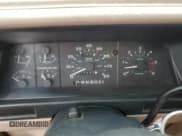 ✅ 1993 Ford Explorer Eddie Bauer • VIN: 1FMDU34X3PUC32718 • Lot: 83117594. Listed on Copart with 626,569 mi. Free auction sales archive from the USA and detailed vehicle history report at DreamBid. Image 9.