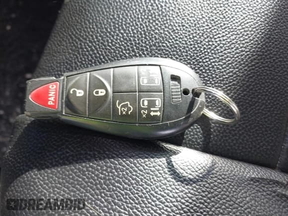 ✅ 2013 Chrysler Town & Country Touring • VIN: 2C4RC1BG1DR736696 • Лот: 43608920. Опубликован ранее на IAAI с пробегом 125 306 миль. Бесплатный доступ к архиву аукционных продаж из США и подробный отчёт об истории автомобиля на DreamBid. Изображение 11.