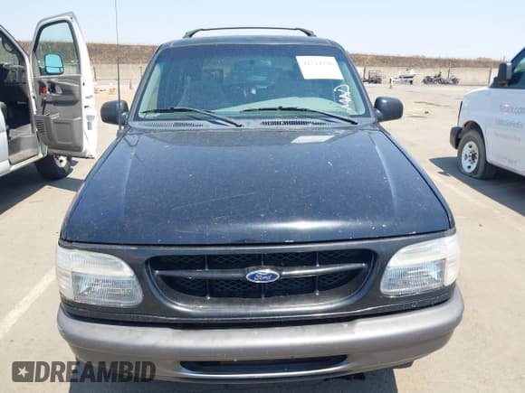 ✅ 1998 Ford Explorer Sport • VIN: 1FMYU22X6WUD22023 • Lot: 42724396. Wystawiony na IAAI z przebiegiem 309 857 mil. Bezpłatny archiwum sprzedaży aukcyjnych z USA i szczegółowy raport historii pojazdu na DreamBid. Zdjęcie 6.