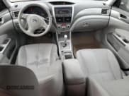 ✅ 2010 Subaru Forester X Limited • VIN: JF2SH6DC1AH763741 • Lot: 93215555. Wystawiony na Copart z przebiegiem 134 404 mil. Bezpłatny archiwum sprzedaży aukcyjnych z USA i szczegółowy raport historii pojazdu na DreamBid. Zdjęcie 8.