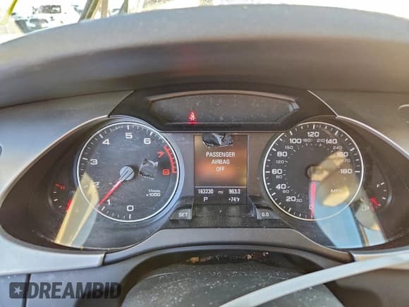 ✅ 2011 Audi A4 Premium Plus • VIN: WAUEFAFL2BN030146 • Лот: 93933015. Опубликован ранее на Copart с пробегом 163 230 миль. Бесплатный доступ к архиву аукционных продаж из США и подробный отчёт об истории автомобиля на DreamBid. Изображение 9.