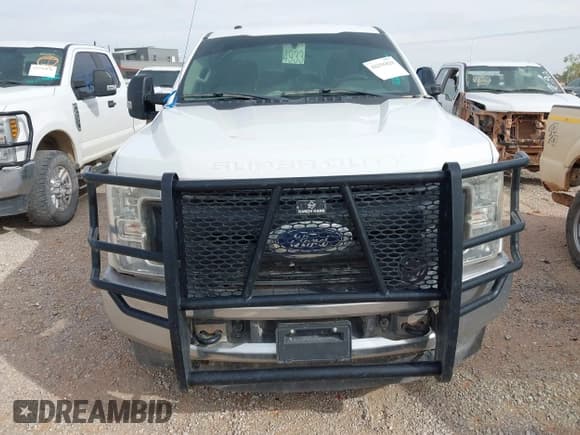 ✅ 2017 Ford F-250 XLT • VIN: 1FT7X2B67HEE98705 • Lot: 42256828. Listed on IAAI with 172,119 mi. Free auction sales archive from the USA and detailed vehicle history report at DreamBid. Image 12.
