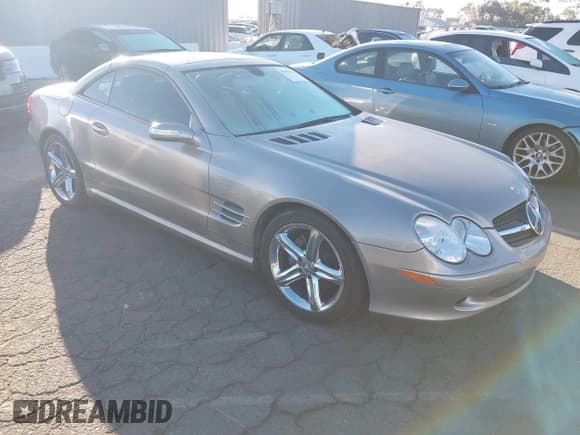 ✅ 2005 Mercedes-Benz SL 500 • VIN: WDBSK75F25F093003 • Lot: 43493825. Listed on IAAI with 53,431 mi. Free auction sales archive from the USA and detailed vehicle history report at DreamBid. Image 1.