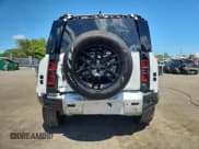 ✅ 2025 Land Rover Defender S • VIN: SALEJ7EX8S2383610 • Лот: 69180595. Опубликован ранее на Copart с пробегом 12 666 миль. Бесплатный доступ к архиву аукционных продаж из США и подробный отчёт об истории автомобиля на DreamBid. Изображение 6.