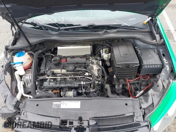 ✅ 2013 Volkswagen Golf R w/Sunroof & Navi • VIN: WVWPF7AJ5DW118125 • Лот: 42870441. Опубликован ранее на IAAI с пробегом 124 238 миль. Бесплатный доступ к архиву аукционных продаж из США и подробный отчёт об истории автомобиля на DreamBid. Изображение 10.