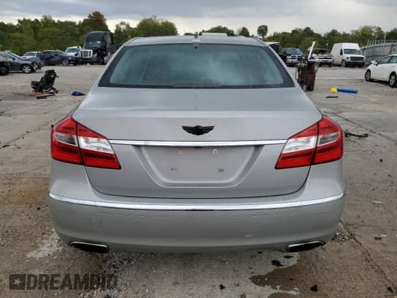 2012 Hyundai Genesis R-Spec z VIN KMHGC4DH1CU203677, wystawiony jako Copart lot #72848124 z przebiegiem 116 897 mil mil oraz Szkoda całkowita • Salvage title. Historia ofert i sprzedaży dostępna na DreamBid. Obrazek 6.