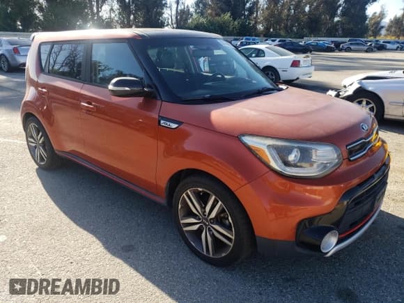 ✅ 2018 Kia Soul + • VIN: KNDJX3AA5J7578726 • Лот: 89714175. Опубликован ранее на Copart с пробегом 123 972 миль. Бесплатный доступ к архиву аукционных продаж из США и подробный отчёт об истории автомобиля на DreamBid. Изображение 4.