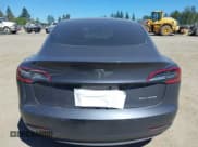 ✅ 2022 Tesla Model 3 Long Range • VIN: 5YJ3E1EB2NF182940 • Lot: 42433229. Wystawiony na IAAI z przebiegiem 31 130 mil. Bezpłatny archiwum sprzedaży aukcyjnych z USA i szczegółowy raport historii pojazdu na DreamBid. Zdjęcie 16.
