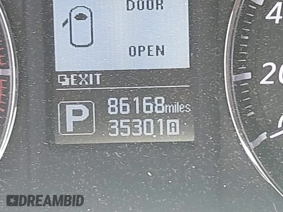 ✅ 2015 Infiniti QX70 • VIN: JN8CS1MW9FM483358 • Lot: 42194570. Wystawiony na IAAI z przebiegiem 86 168 mil. Bezpłatny archiwum sprzedaży aukcyjnych z USA i szczegółowy raport historii pojazdu na DreamBid. Zdjęcie 15.