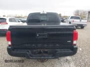 ✅ 2017 Toyota Tacoma TRD Sport • VIN: 5TFCZ5AN0HX058610 • Lot: 43638099. Listed on IAAI with 121,187 mi. Free auction sales archive from the USA and detailed vehicle history report at DreamBid. Image 16.