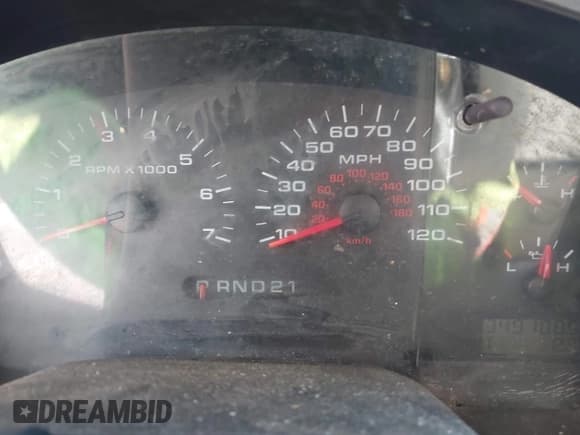 ✅ 2005 Ford F-150 STX • VIN: 1FTRX14W05FB72783 • Lot: 43254028. Listed on IAAI with 349,108 mi. Free auction sales archive from the USA and detailed vehicle history report at DreamBid. Image 7.