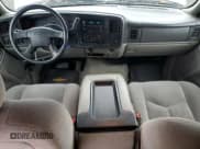 ✅ 2005 Chevrolet Suburban LS • VIN: 3GNFK16ZX5G295098 • Lot: 93015465. Listed on Copart with 251,397 mi. Free auction sales archive from the USA and detailed vehicle history report at DreamBid. Image 8.