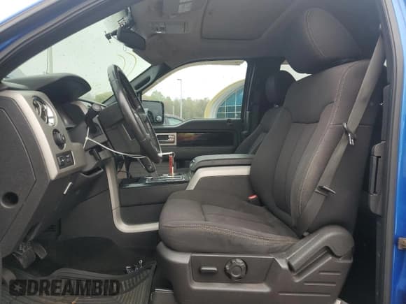 ✅ 2010 Ford F-150 XL • VIN: 1FTFX1EV3AFC01745 • Lot: 55466205. Listed on Copart with 125,836 mi. Free auction sales archive from the USA and detailed vehicle history report at DreamBid. Image 7.