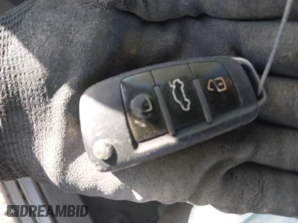 ✅ 2006 Audi A6 3.2L • VIN: WAUDH74F06N147011 • Lot: 41707496. Listed on IAAI with Not provided. Free auction sales archive from the USA and detailed vehicle history report at DreamBid. Image 11.