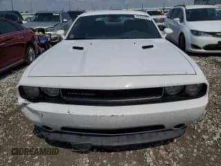 ✅ 2014 Dodge Challenger SXT • VIN: 2C3CDYAGXEH270582 • Lot: 62692464. Wystawiony na Copart z przebiegiem 140 302 mil. Bezpłatny archiwum sprzedaży aukcyjnych z USA i szczegółowy raport historii pojazdu na DreamBid. Zdjęcie 5.