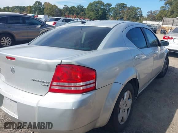 2010 Dodge Avenger SXT with VIN 1B3CC4FB2AN101552, listed as a IAAI auction lot 43498881 with 214,721 mi miles and . Bid and sale history available at DreamBid. Image 4.