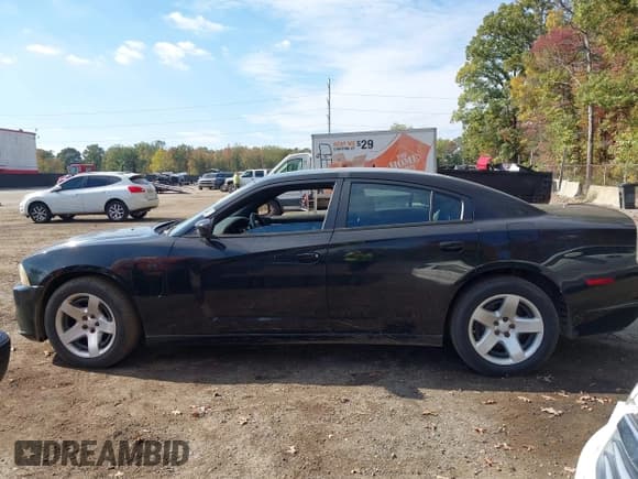✅ 2014 Dodge Charger Police • VIN: 2C3CDXAT9EH124746 • Lot: 43449834. Wystawiony na IAAI z przebiegiem 120 789 mil. Bezpłatny archiwum sprzedaży aukcyjnych z USA i szczegółowy raport historii pojazdu na DreamBid. Zdjęcie 14.