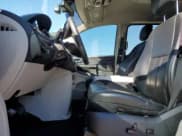 ✅ 2011 Chrysler Town & Country Touring L • VIN: 2A4RR8DG0BR617615 • Lot: 58166175. Wystawiony na Copart z przebiegiem 116 461 mil. Bezpłatny archiwum sprzedaży aukcyjnych z USA i szczegółowy raport historii pojazdu na DreamBid. Zdjęcie 7.