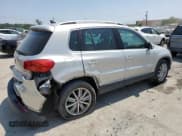 ✅ 2012 Volkswagen Tiguan LE • VIN: WVGAV7AX4CW556996 • Lot: 59082515. Listed on Copart with 131,394 mi. Free auction sales archive from the USA and detailed vehicle history report at DreamBid. Image 3.