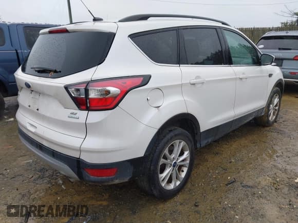 ✅ 2017 Ford Escape SE • VIN: 1FMCU0GD4HUA89212 • Лот: 43514653. Опубликован ранее на IAAI с пробегом 93 165 миль. Бесплатный доступ к архиву аукционных продаж из США и подробный отчёт об истории автомобиля на DreamBid. Изображение 4.