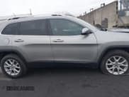 ✅ 2015 Jeep Cherokee Latitude • VIN: 1C4PJMCS4FW773608 • Лот: 43665880. Опубликован ранее на IAAI с пробегом 107 131 миль. Бесплатный доступ к архиву аукционных продаж из США и подробный отчёт об истории автомобиля на DreamBid. Изображение 13.