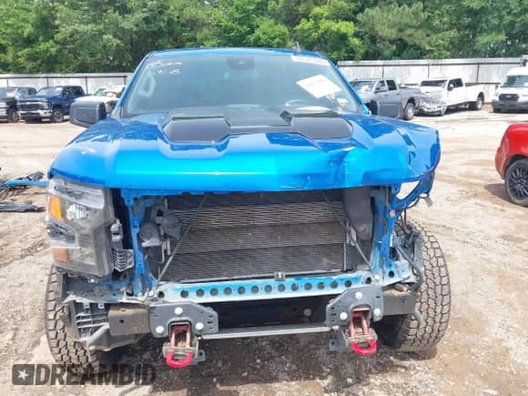 2022 Chevrolet Silverado 1500 Custom Trail Boss with VIN 3GCPDCED8NG662329, listed as a IAAI auction lot 42463966 with 72,370 mi miles and . Bid and sale history available at DreamBid. Image 6.