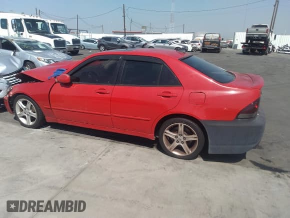 ✅ 2005 Lexus IS 300 • VIN: JTHBD192550098598 • Lot: 31327811. Listed on IAAI with Not provided. Free auction sales archive from the USA and detailed vehicle history report at DreamBid. Image 3.