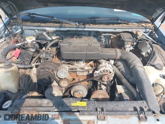 ✅ 1992 Buick Roadmaster • VIN: 1G4BR8371NW404852 • Лот: 42410580. Опубликован ранее на IAAI с пробегом 245 975 миль. Бесплатный доступ к архиву аукционных продаж из США и подробный отчёт об истории автомобиля на DreamBid. Изображение 10.