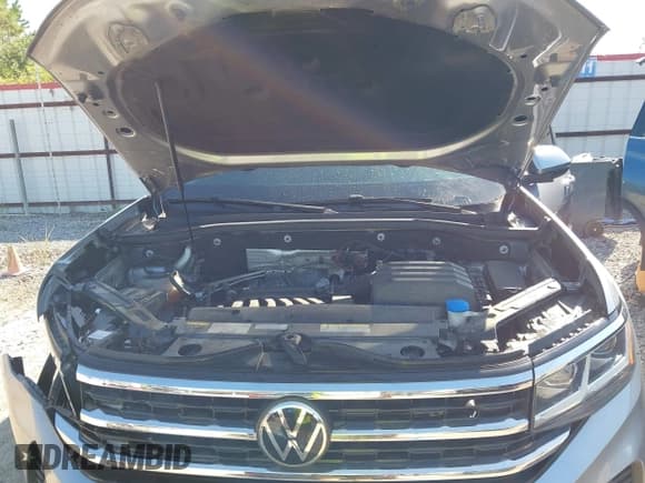 ✅ 2022 Volkswagen Atlas SE • VIN: 1V2JR2CAXNC533276 • Lot: 43341015. Listed on IAAI with 56,214 mi. Free auction sales archive from the USA and detailed vehicle history report at DreamBid. Image 10.