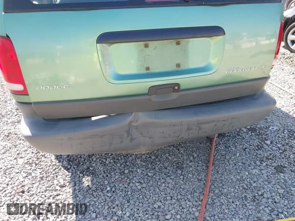 ✅ 1998 Dodge Caravan SE • VIN: 2B4GP44G2WR536436 • Lot: 43249405. Listed on IAAI with 229,731 mi. Free auction sales archive from the USA and detailed vehicle history report at DreamBid. Image 6.