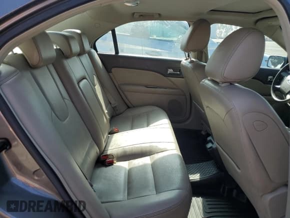 ✅ 2010 Ford Fusion Hybrid • VIN: 3FADP0L38AR372518 • Лот: 63268545. Опубликован ранее на Copart с пробегом 174 348 миль. Бесплатный доступ к архиву аукционных продаж из США и подробный отчёт об истории автомобиля на DreamBid. Изображение 10.