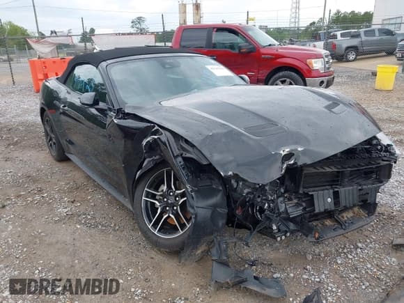 ✅ 2021 Ford Mustang EcoBoost • VIN: 1FATP8UH6M5152841 • Lot: 42149294. Wystawiony na IAAI z przebiegiem 23 834 mil. Bezpłatny archiwum sprzedaży aukcyjnych z USA i szczegółowy raport historii pojazdu na DreamBid. Zdjęcie 1.