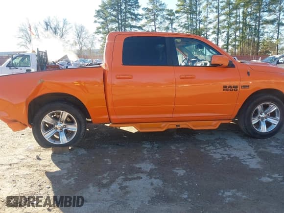 ✅ 2015 Ram 1500 Sport • VIN: 1C6RR7MT1FS685432 • Лот: 41209748. Опубликован ранее на IAAI с пробегом 153 519 миль. Бесплатный доступ к архиву аукционных продаж из США и подробный отчёт об истории автомобиля на DreamBid. Изображение 14.