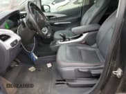 ✅ 2021 Chevrolet Bolt EV Premier • VIN: 1G1FZ6S08M4107692 • Lot: 51727984. Wystawiony na Copart z przebiegiem 57 121 mil. Bezpłatny archiwum sprzedaży aukcyjnych z USA i szczegółowy raport historii pojazdu na DreamBid. Zdjęcie 7.