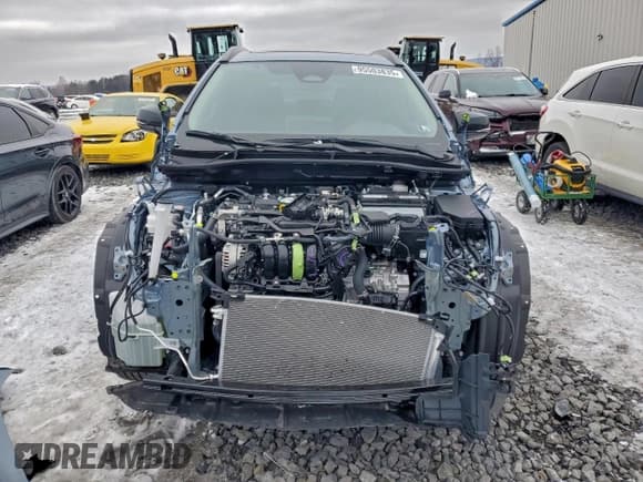 ✅ 2026 Toyota Corolla Cross XLE • VIN: 7MUDAABG0TV147943 • Lot: 95503835. Wystawiony na Copart z przebiegiem 1 865 mil. Bezpłatny archiwum sprzedaży aukcyjnych z USA i szczegółowy raport historii pojazdu na DreamBid. Zdjęcie 5.