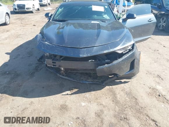 ✅ 2021 Chevrolet Camaro 1LT • VIN: 1G1FB1RS9M0100465 • Lot: 42372959. Wystawiony na IAAI z przebiegiem 121 909 mil. Bezpłatny archiwum sprzedaży aukcyjnych z USA i szczegółowy raport historii pojazdu na DreamBid. Zdjęcie 6.