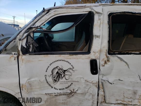 ✅ 2012 GMC Savana • VIN: 1GJW7PFA6C1110086 • Лот: 73269944. Опубликован ранее на Copart с пробегом 81 544 миль. Бесплатный доступ к архиву аукционных продаж из США и подробный отчёт об истории автомобиля на DreamBid. Изображение 7.