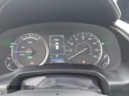 ✅ 2019 Lexus RX 450h • VIN: 2T2BGMCAXKC035360 • Lot: 43593457. Wystawiony na IAAI z przebiegiem 179 390 mil. Bezpłatny archiwum sprzedaży aukcyjnych z USA i szczegółowy raport historii pojazdu na DreamBid. Zdjęcie 7.