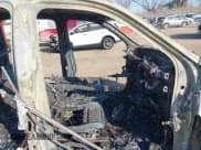 ✅ 2019 Chevrolet Silverado 1500 LT • VIN: 1GCPYDEK0KZ328333 • Lot: 41480622. Wystawiony na IAAI z przebiegiem Nie podano. Bezpłatny archiwum sprzedaży aukcyjnych z USA i szczegółowy raport historii pojazdu na DreamBid. Zdjęcie 5.