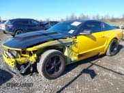 ✅ 2006 Ford Mustang GT Deluxe • VIN: 1ZVFT82H065213851 • Lot: 43545902. Wystawiony na IAAI z przebiegiem 44 386 mil. Bezpłatny archiwum sprzedaży aukcyjnych z USA i szczegółowy raport historii pojazdu na DreamBid. Zdjęcie 2.