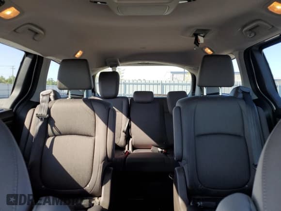 ✅ 2018 Honda Odyssey • VIN: 5FNRL6H42JB511561 • Лот: 69076135. Опубликован ранее на Copart с пробегом 139 253 миль. Бесплатный доступ к архиву аукционных продаж из США и подробный отчёт об истории автомобиля на DreamBid. Изображение 10.