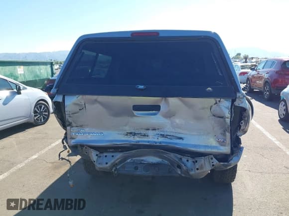 ✅ 2015 Toyota Tacoma • VIN: 3TMLU4EN7FM175106 • Лот: 43790944. Опубликован ранее на IAAI с пробегом 51 059 миль. Бесплатный доступ к архиву аукционных продаж из США и подробный отчёт об истории автомобиля на DreamBid. Изображение 16.