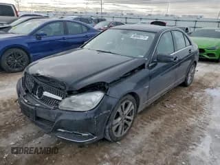 ✅ 2012 Mercedes-Benz C 250 Sport • VIN: WDDGF4HB6CA697494 • Lot: 96986175. Wystawiony na Copart z przebiegiem Nie podano. Bezpłatny archiwum sprzedaży aukcyjnych z USA i szczegółowy raport historii pojazdu na DreamBid. Zdjęcie 1.