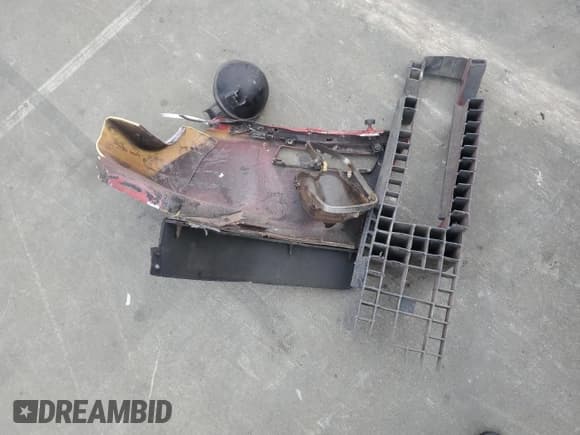 ✅ 1986 Chevrolet Corvette • VIN: 1G1YY6780G5901028 • Lot: 82457545. Listed on Copart with 137,864 mi. Free auction sales archive from the USA and detailed vehicle history report at DreamBid. Image 12.