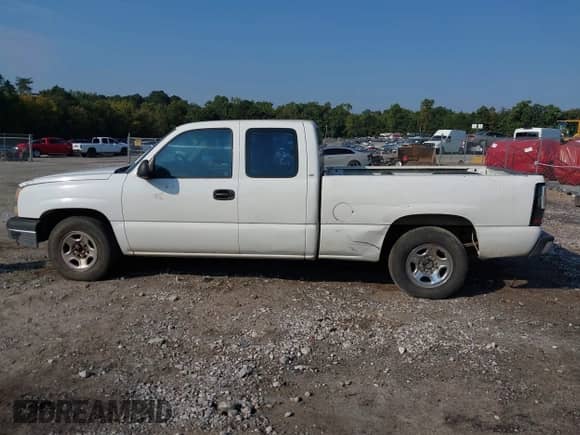 2004 Chevrolet Silverado 1500 LS with VIN 1GCEC19VX4Z316735, listed as a IAAI auction lot 43181327 with 161,094 mi miles and . Bid and sale history available at DreamBid. Image 14.