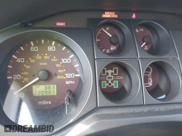 ✅ 2001 Mitsubishi Montero Limited • VIN: JA4MW51R21J039835 • Лот: 43006425. Опубликован ранее на IAAI с пробегом 220 983 миль. Бесплатный доступ к архиву аукционных продаж из США и подробный отчёт об истории автомобиля на DreamBid. Изображение 7.