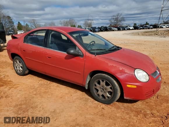 2005 Dodge Neon SXT z VIN 1B3ES56C45D226820, wystawiony jako Copart lot #48038315 z przebiegiem 253 418 mil mil oraz Szkoda całkowita • Salvage title. Historia ofert i sprzedaży dostępna na DreamBid. Obrazek 4.