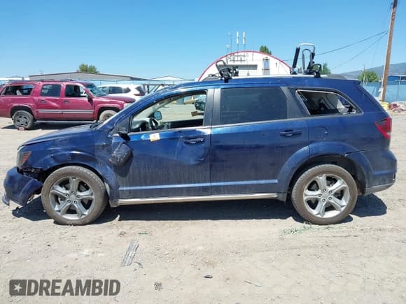 ✅ 2017 Dodge Journey Crossroad Plus • VIN: 3C4PDDGG6HT704473 • Lot: 42829607. Listed on IAAI with Not provided. Free auction sales archive from the USA and detailed vehicle history report at DreamBid. Image 14.
