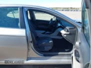 ✅ 2019 Toyota Camry SE • VIN: 4T1B11HKXKU265825 • Лот: 43468967. Опубликован ранее на IAAI с пробегом 52 216 миль. Бесплатный доступ к архиву аукционных продаж из США и подробный отчёт об истории автомобиля на DreamBid. Изображение 5.